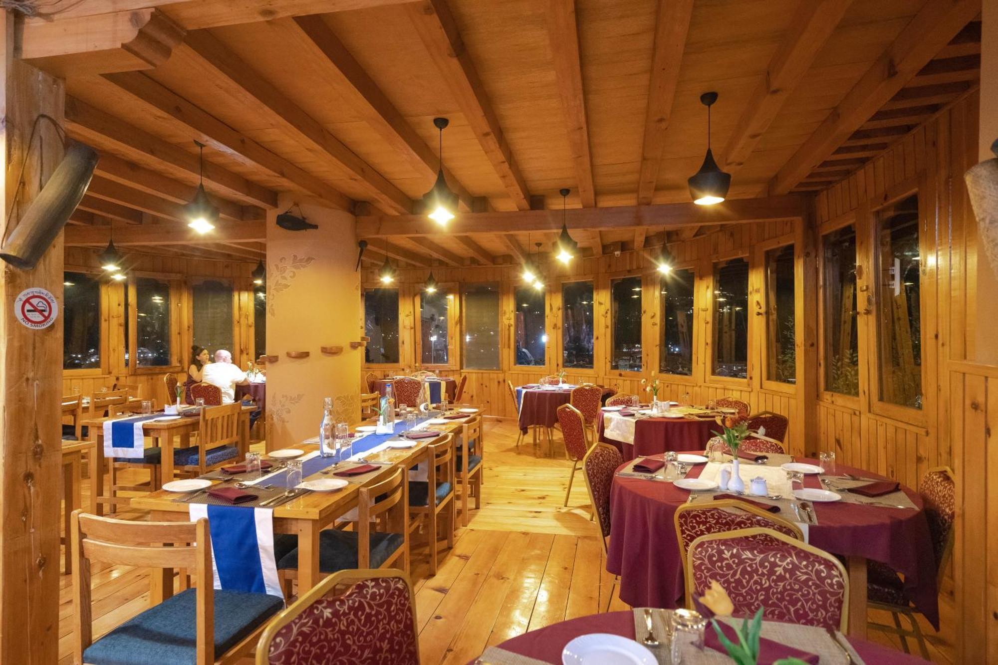 Rema Resort พาโร ภายนอก รูปภาพ